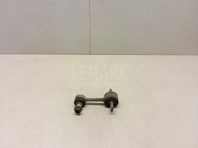 Стойка заднего стабилизатора