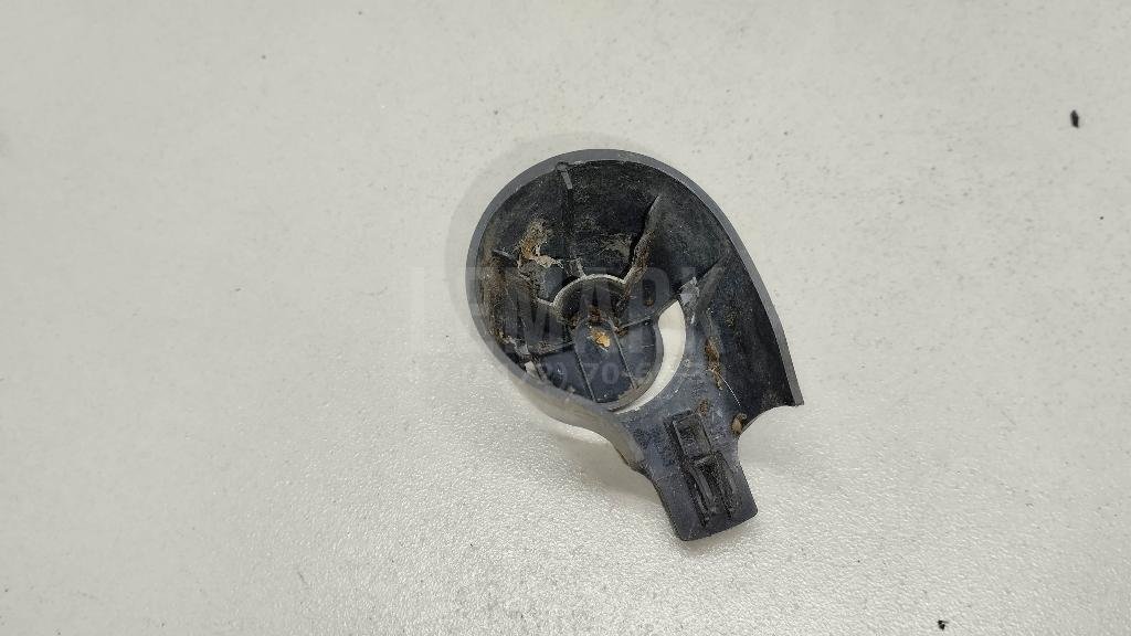 Крышка поводка стеклоочистителя