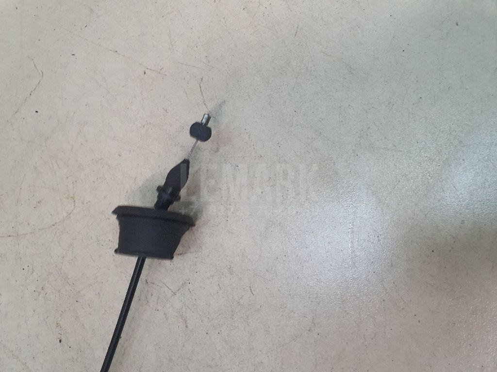 Трос открывания передней двери