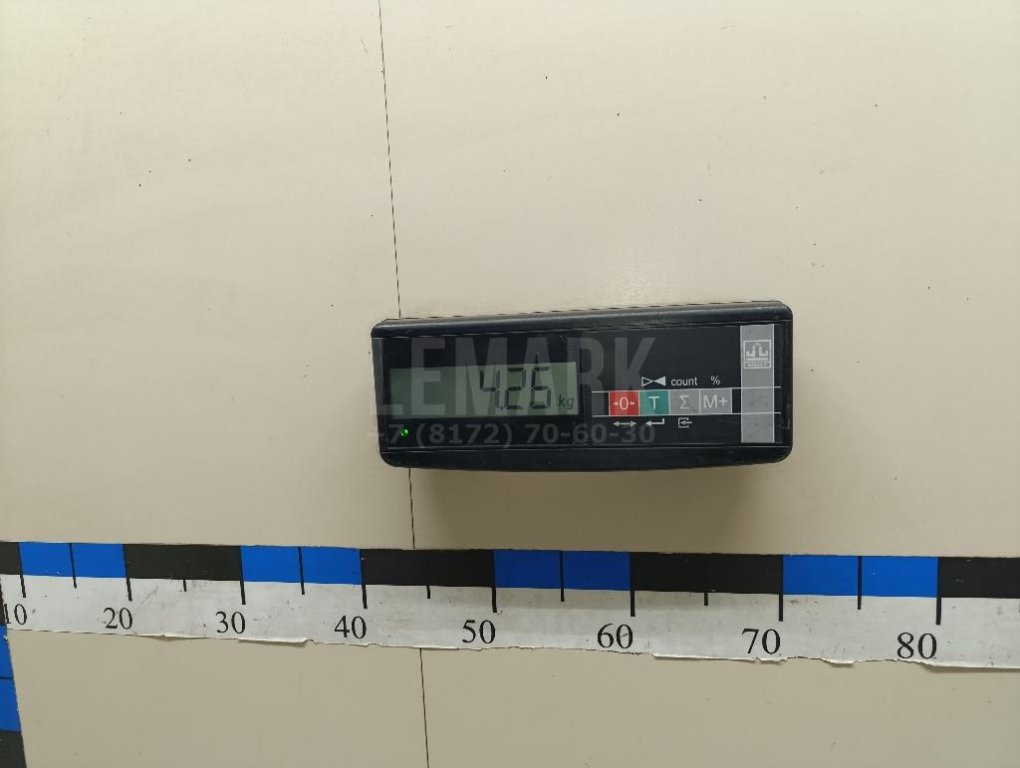 Кулак поворотный передний левый