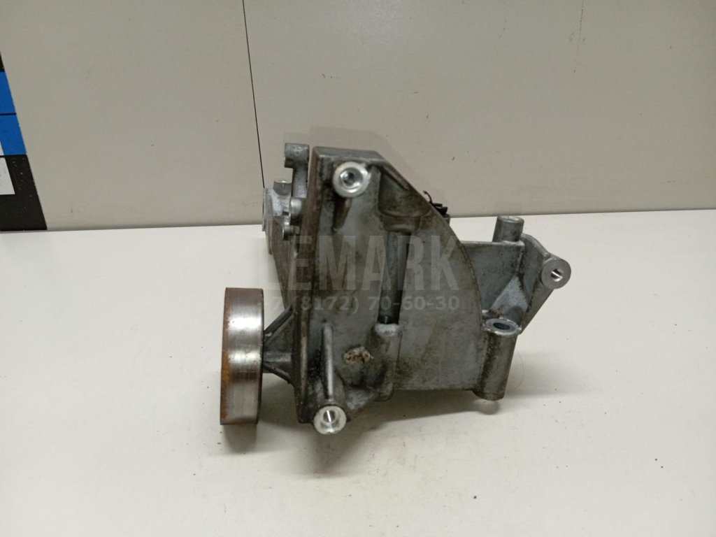 Кронштейн генератора