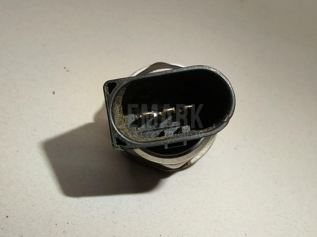 Датчик давления топлива