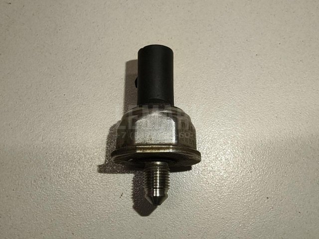 Датчик давления топлива