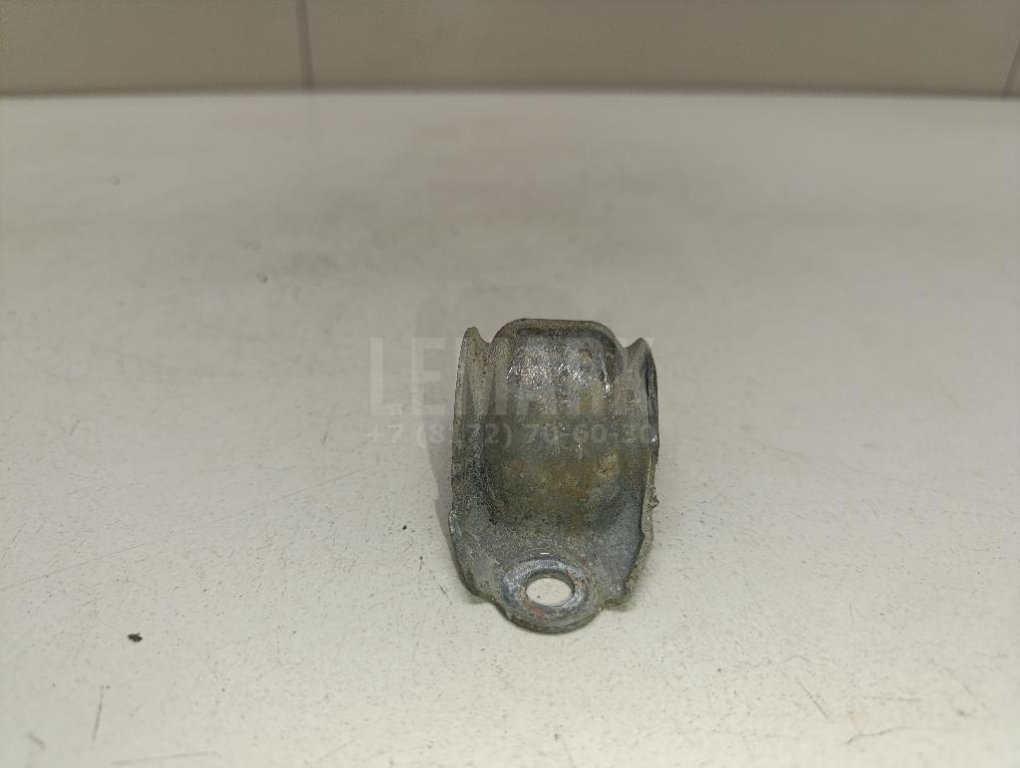 Кронштейн крепления переднего стабилизатора