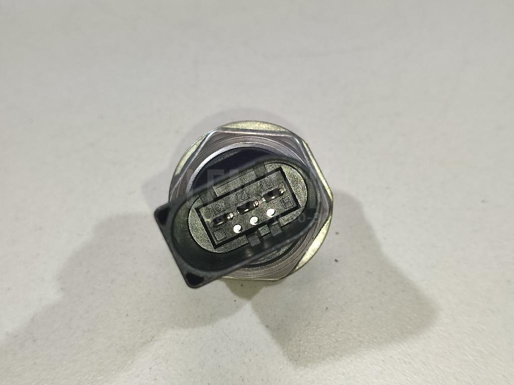 Датчик давления топлива