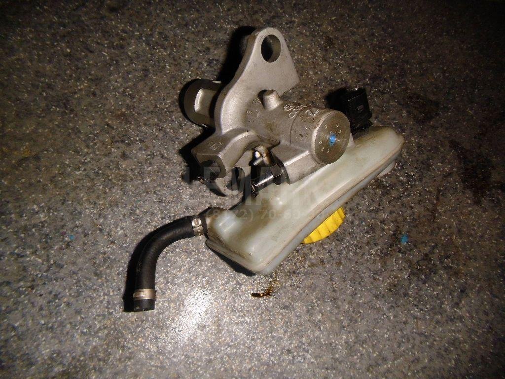 Цилиндр тормозной главный