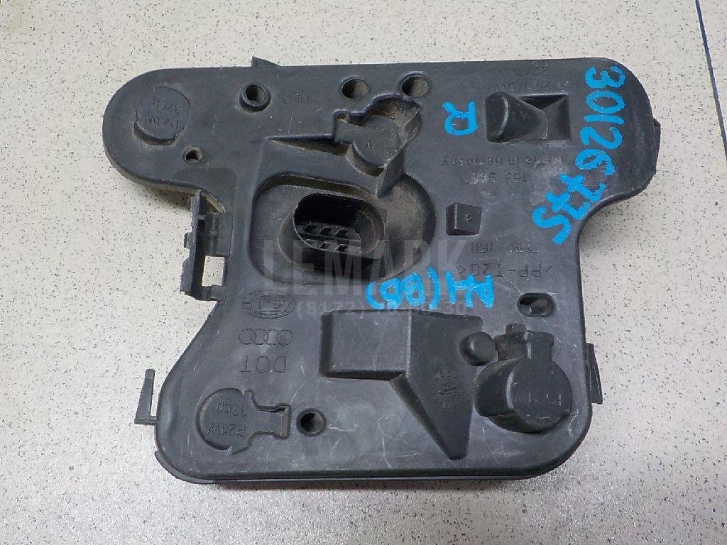 Плата заднего фонаря правого