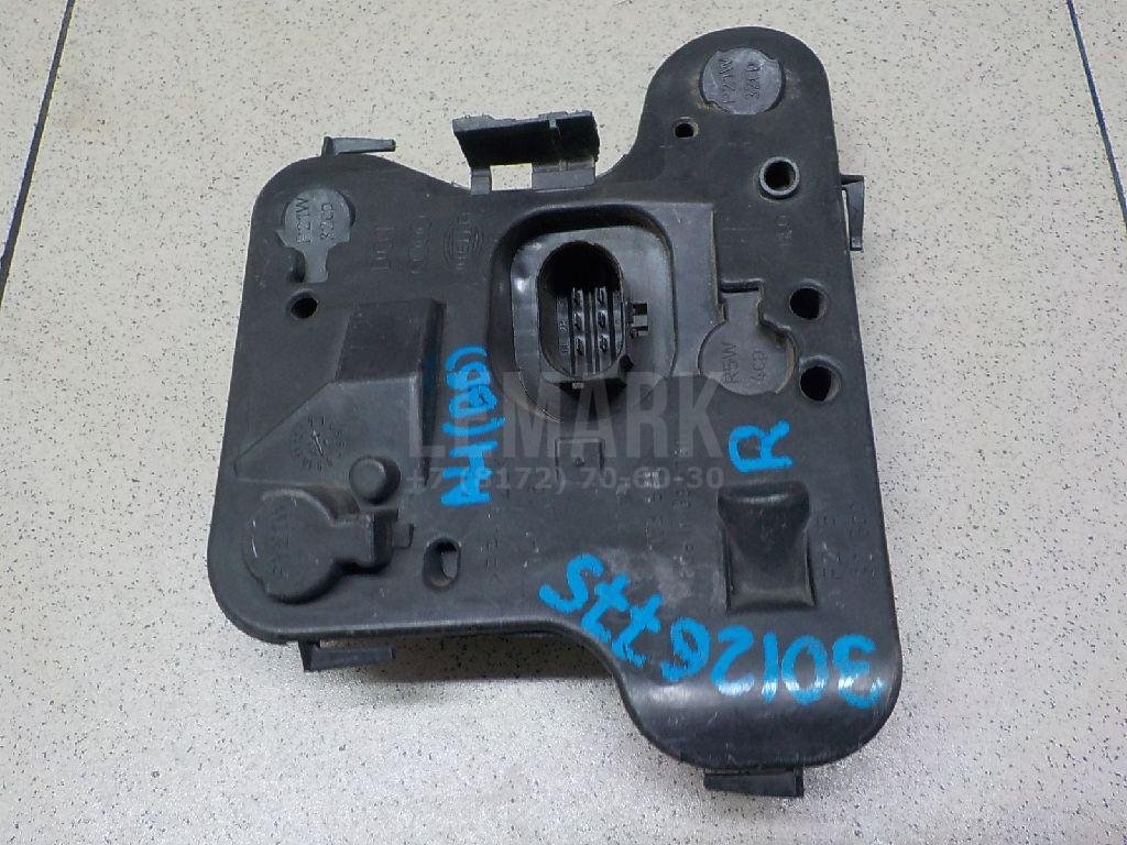 Плата заднего фонаря правого