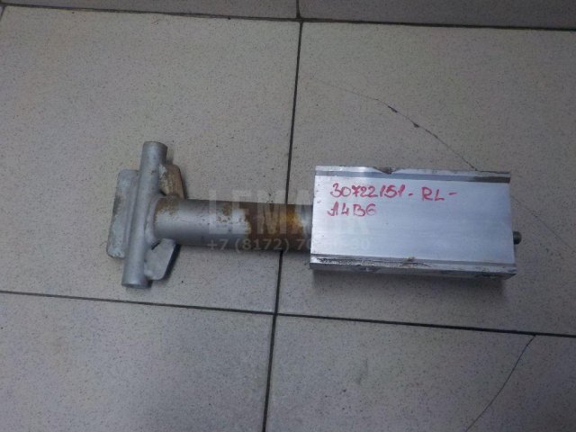 Кронштейн усилителя заднего бампера правый