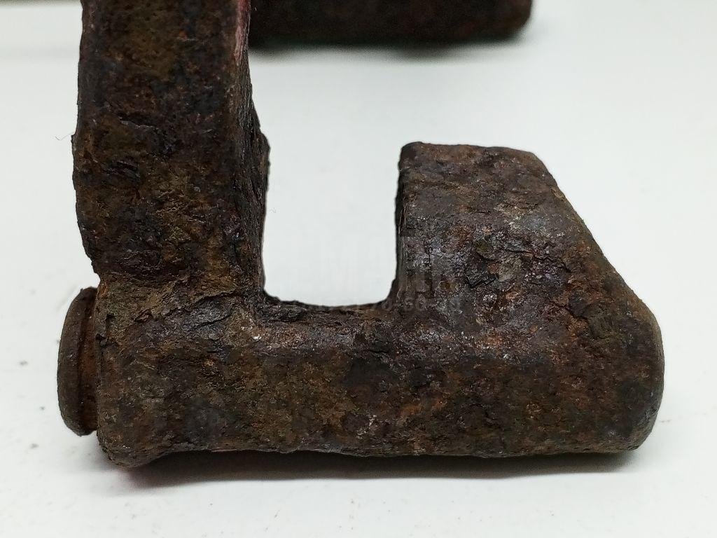 Скоба суппорта заднего