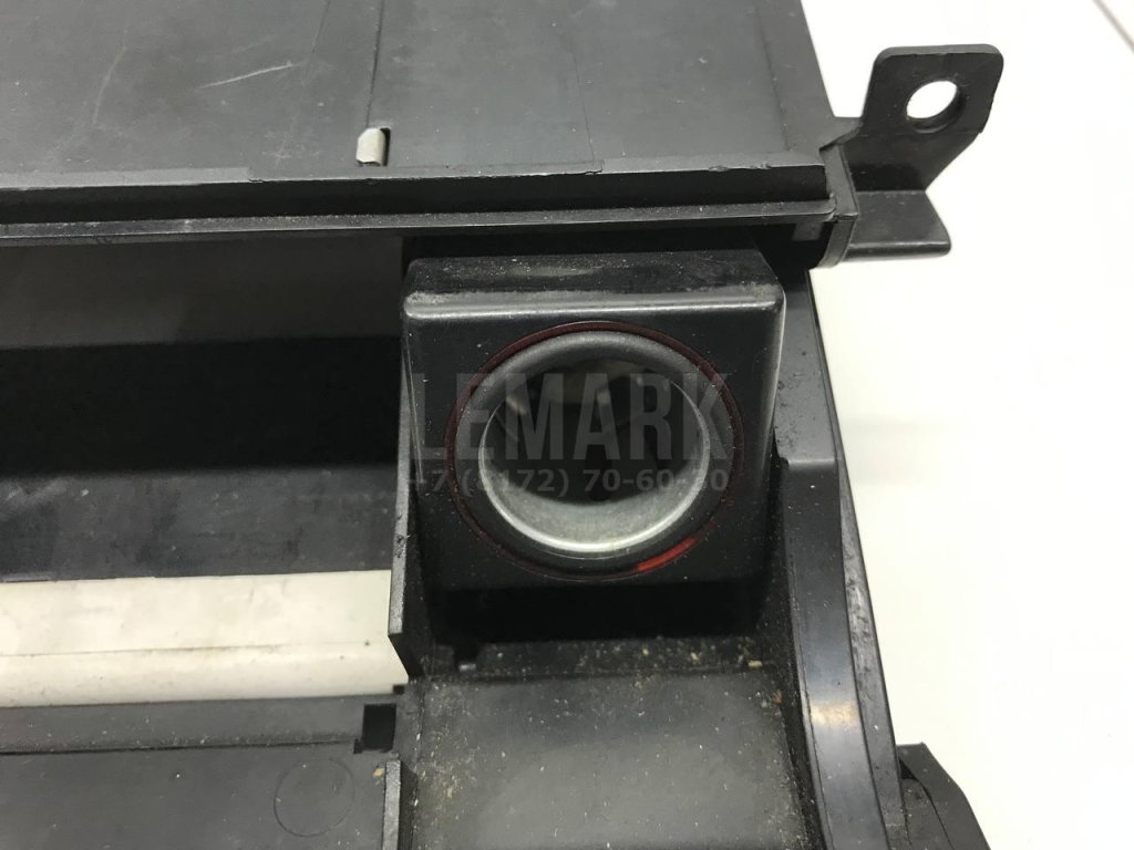 Пепельница передняя