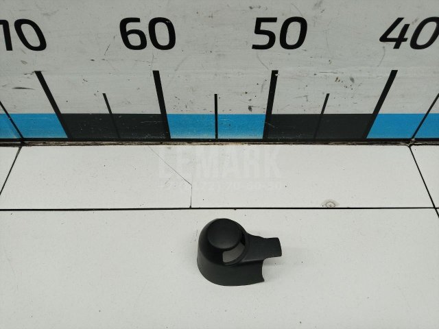 Крышка поводка стеклоочистителя