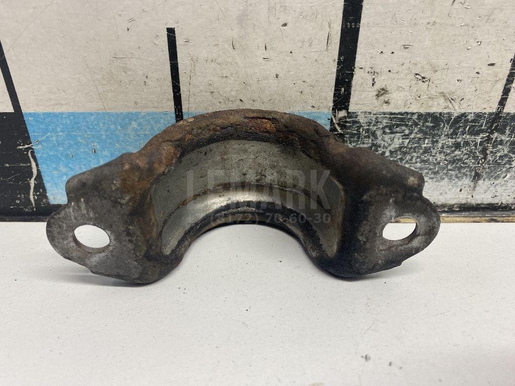 Кронштейн крепления переднего стабилизатора