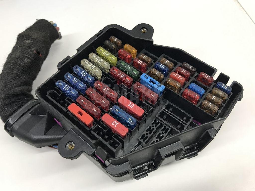 Блок предохранителей