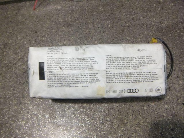 Подушка безопасности пассажирская (в торпедо)