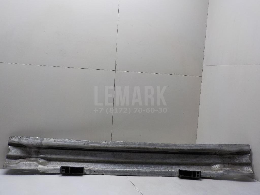 Усилитель заднего бампера