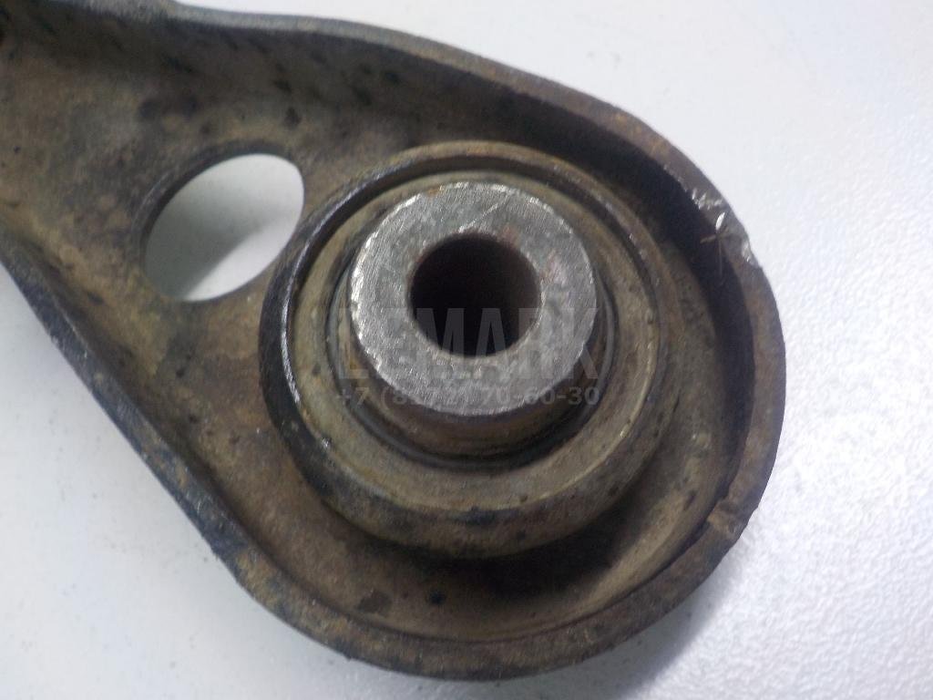 Рычаг задний поперечный