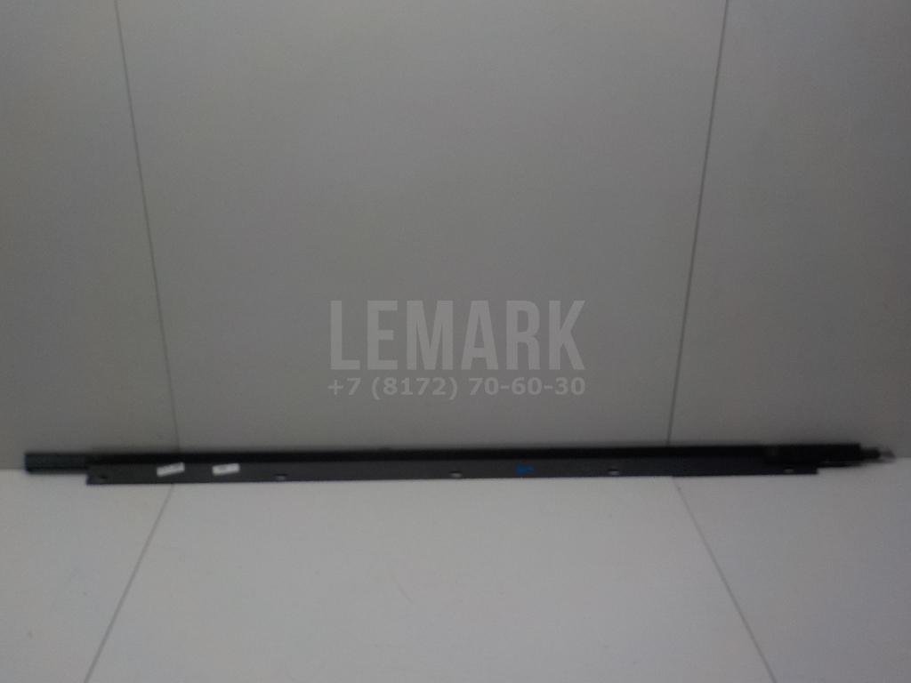 Накладка стекла переднего левого