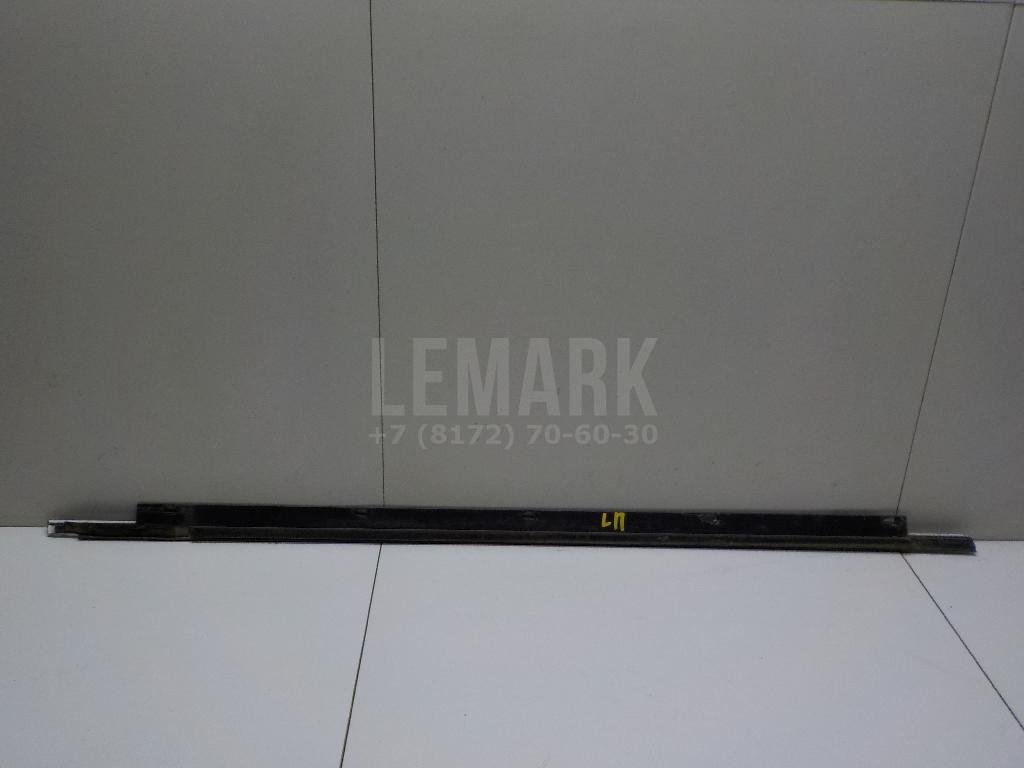 Накладка стекла переднего левого