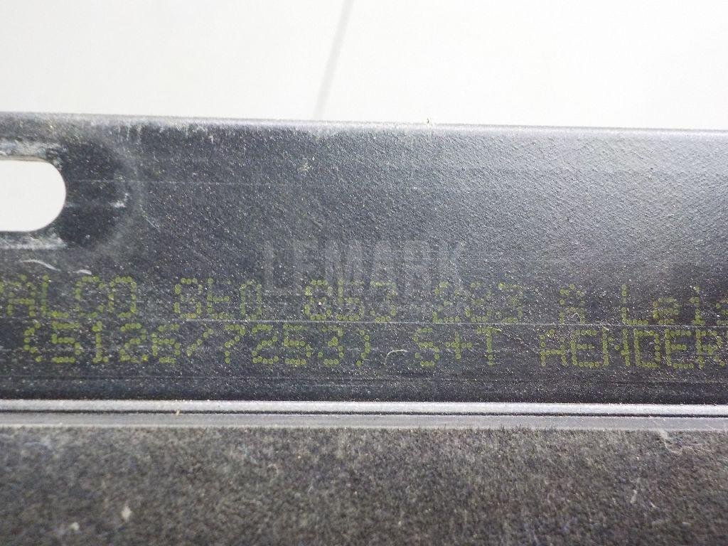 Накладка стекла переднего левого