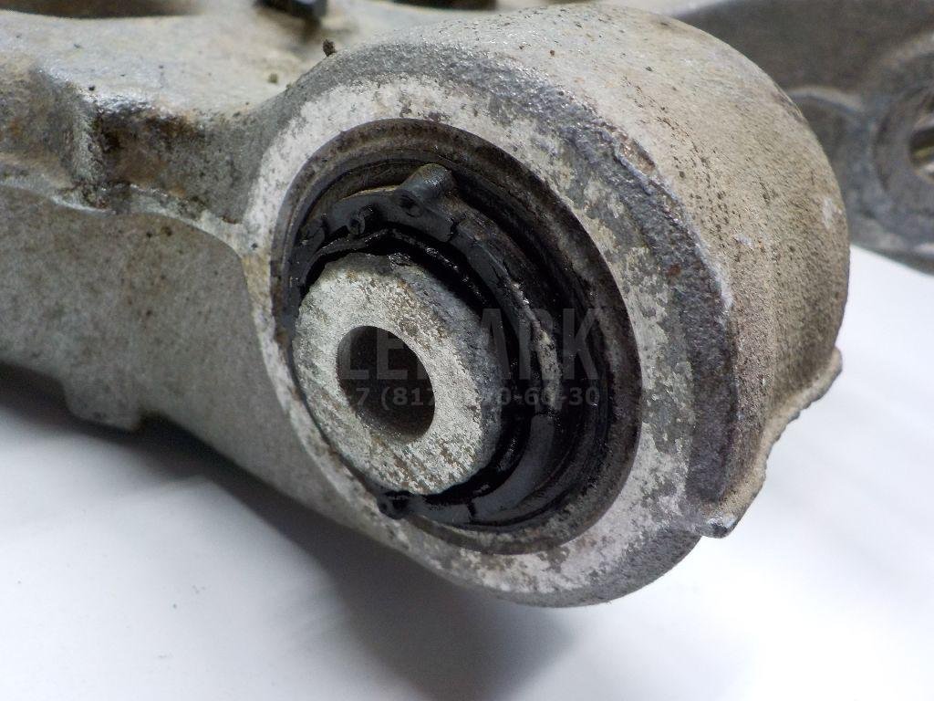 Рычаг задний нижний правый