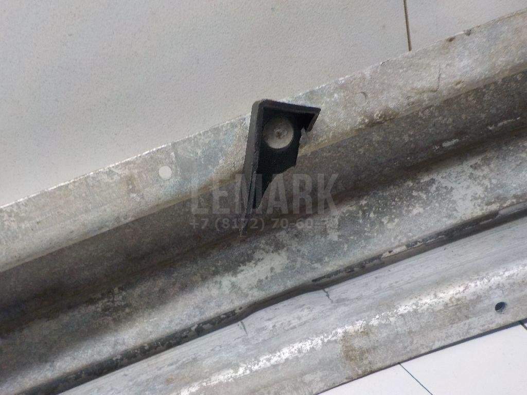 Усилитель заднего бампера