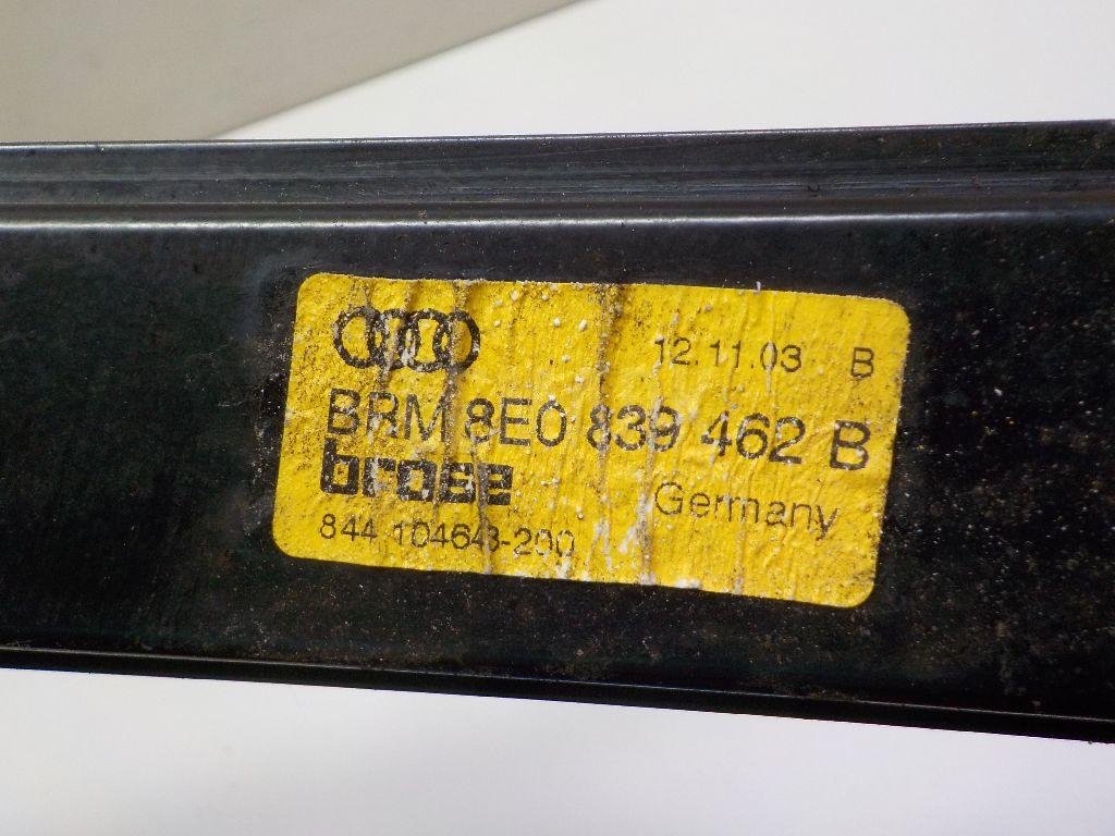 Стеклоподъемник электр. задний правый