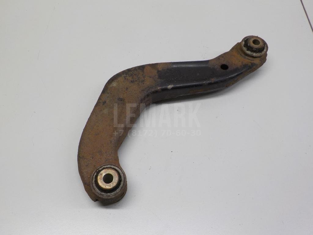 Рычаг задний верхний правый