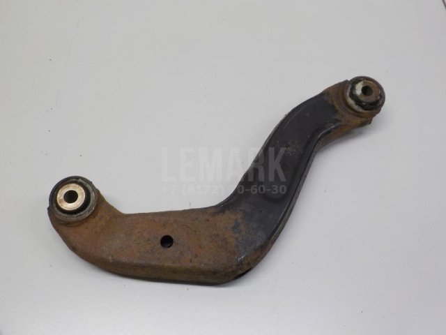 Рычаг задний верхний правый