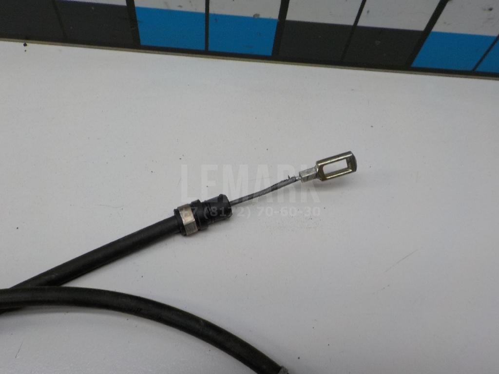 Трос стояночного тормоза правый