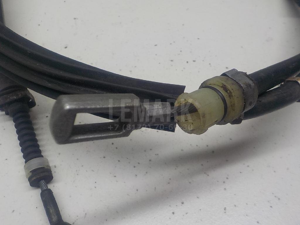 Трос стояночного тормоза правый
