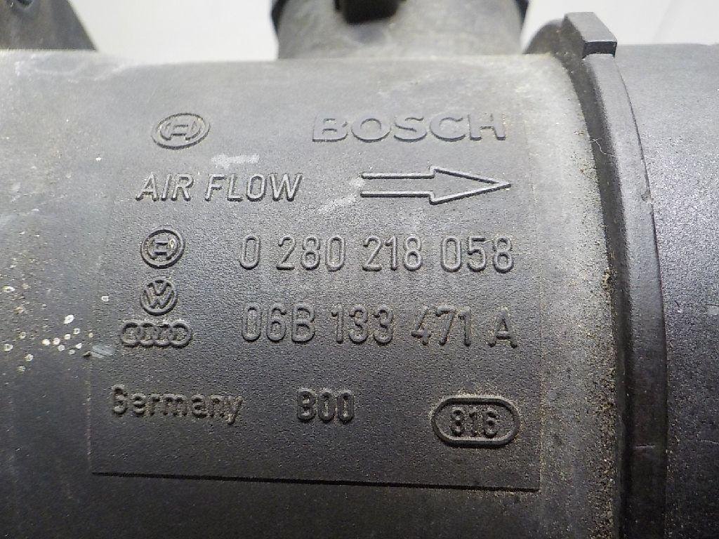 Расходомер воздуха (массметр) для  Audi A3 (8Y) 2020