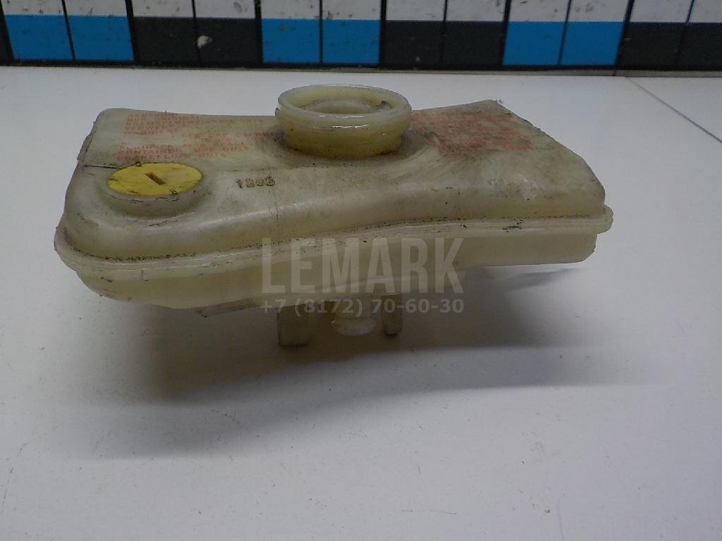 Бачок главного тормозного цилиндра