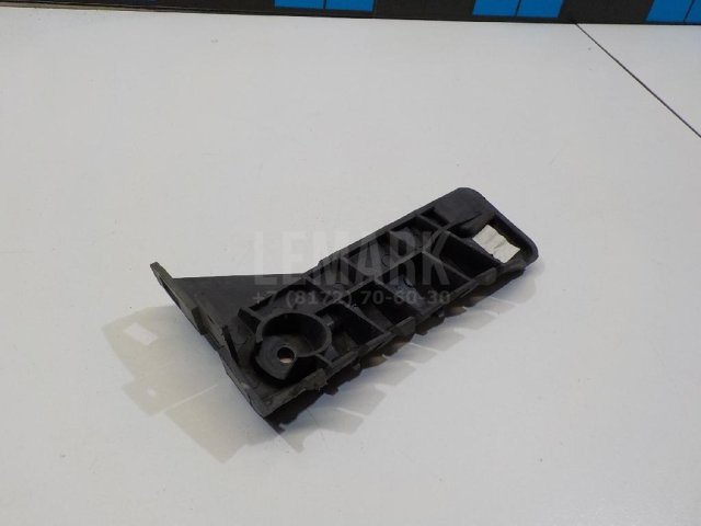 Направляющая переднего бампера левая