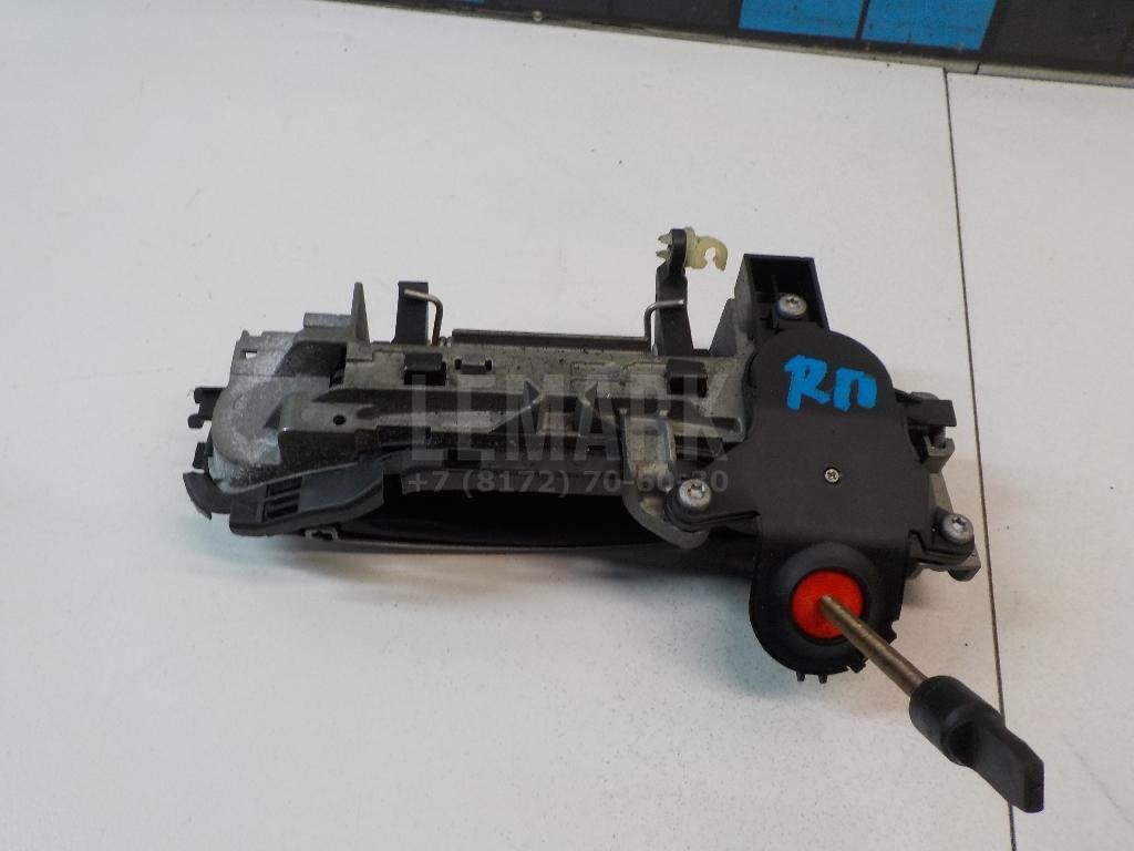 Ручка двери передней наружная правая