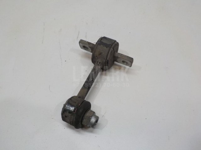 Стойка заднего стабилизатора