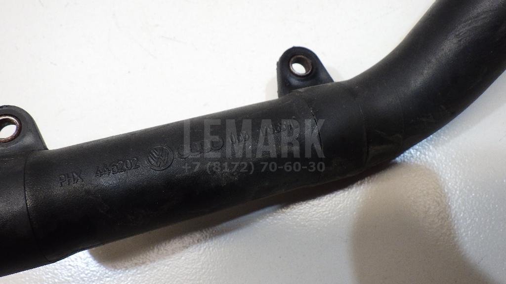 Патрубок воздушного фильтра