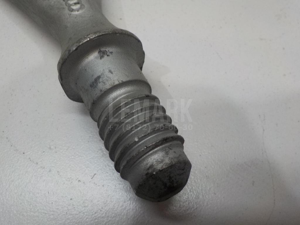 Крюк буксировочный