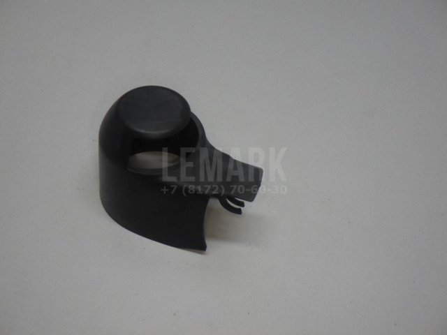 Крышка поводка стеклоочистителя