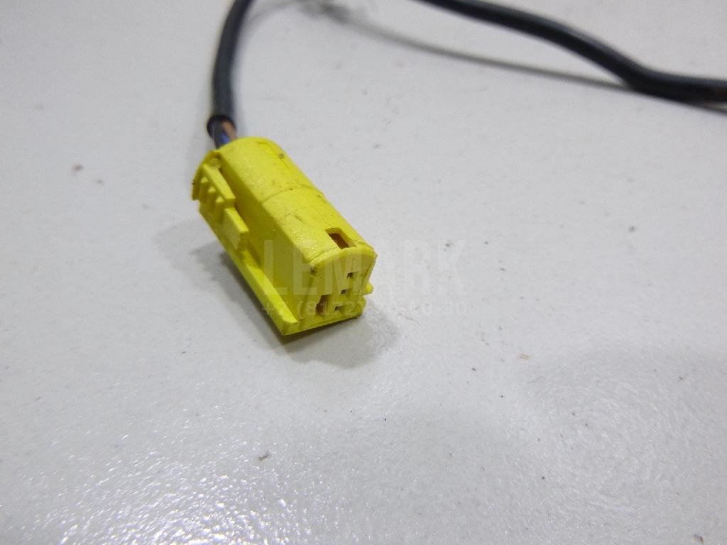 Подушка безопасности боковая (в сиденье)