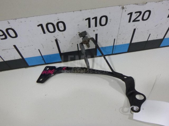 Кронштейн (сопут. товар)