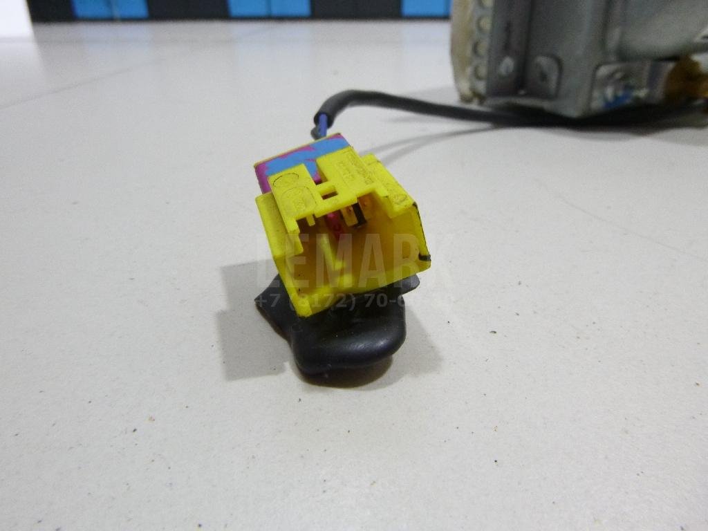 Подушка безопасности пассажирская (в торпедо)