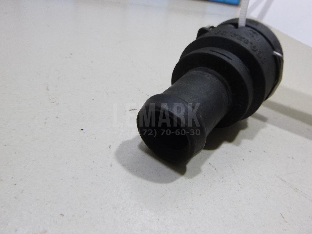 Фланец / тройник для  Audi A4 [B9] 2015