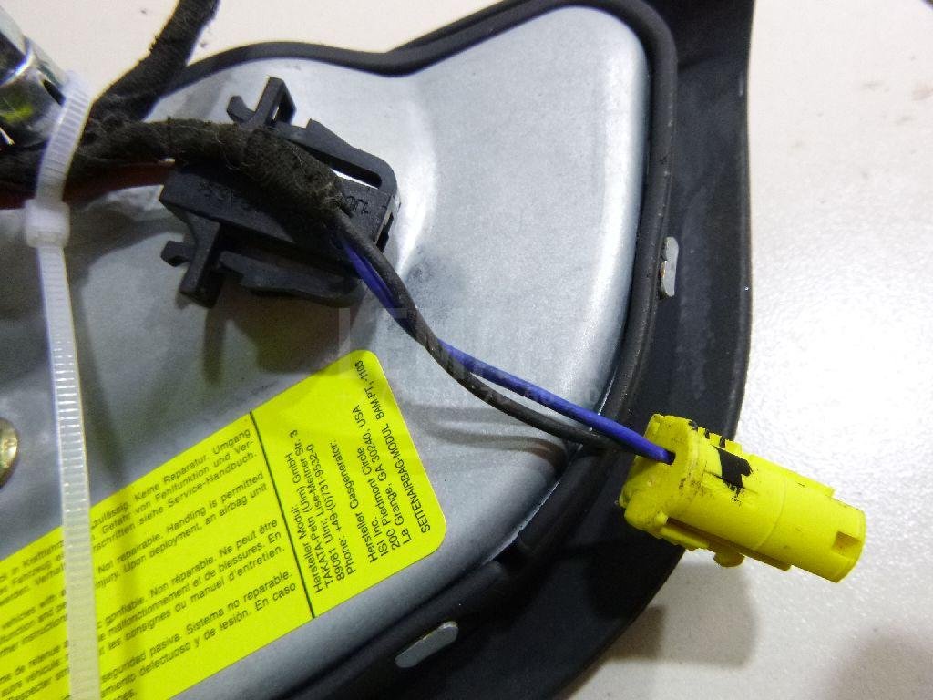 Подушка безопасности боковая (в сиденье)