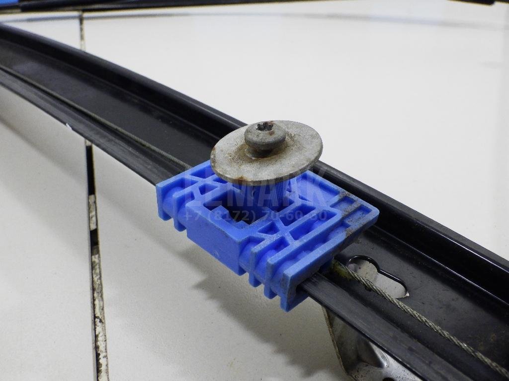 Стеклоподъемник электр. передний правый