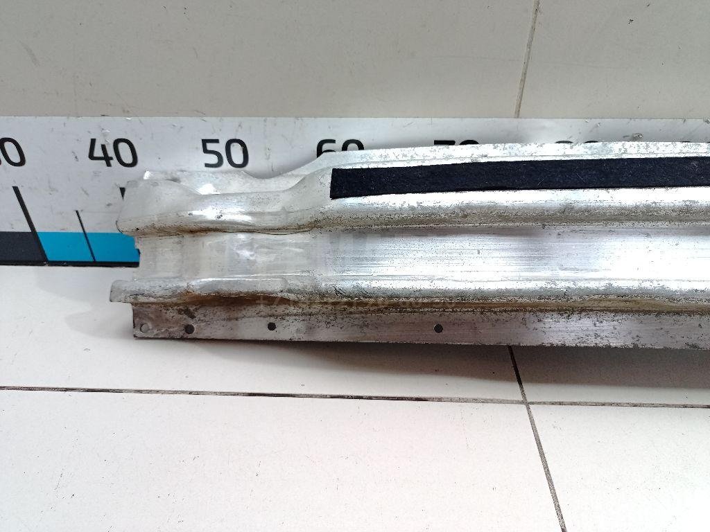 Усилитель заднего бампера