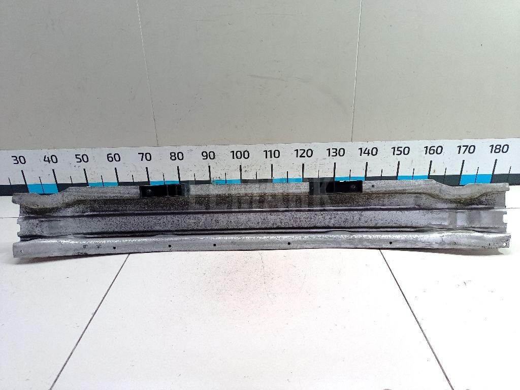 Усилитель заднего бампера