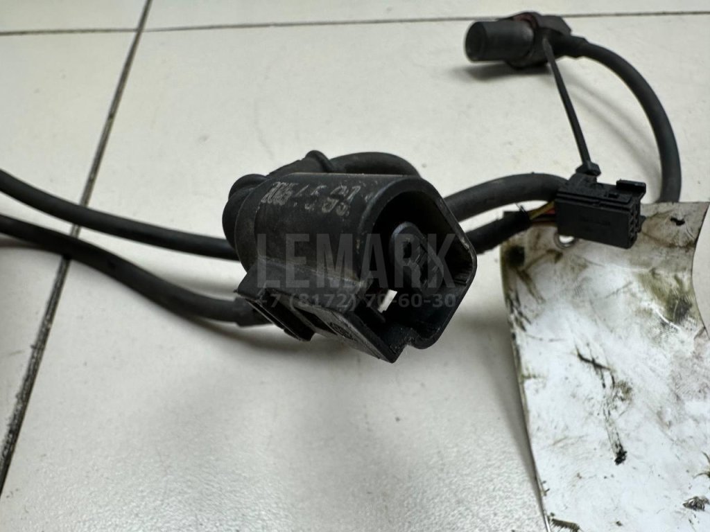 Датчик ABS передний