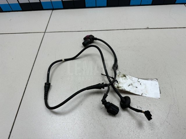 Датчик ABS передний