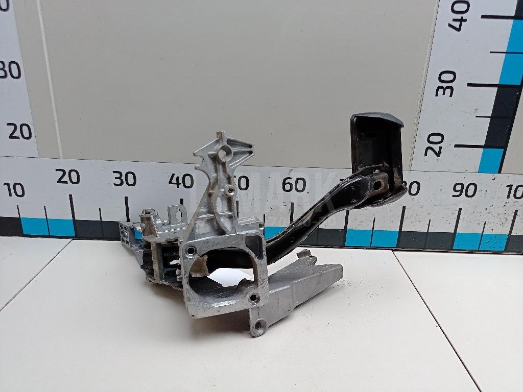 Педаль тормоза